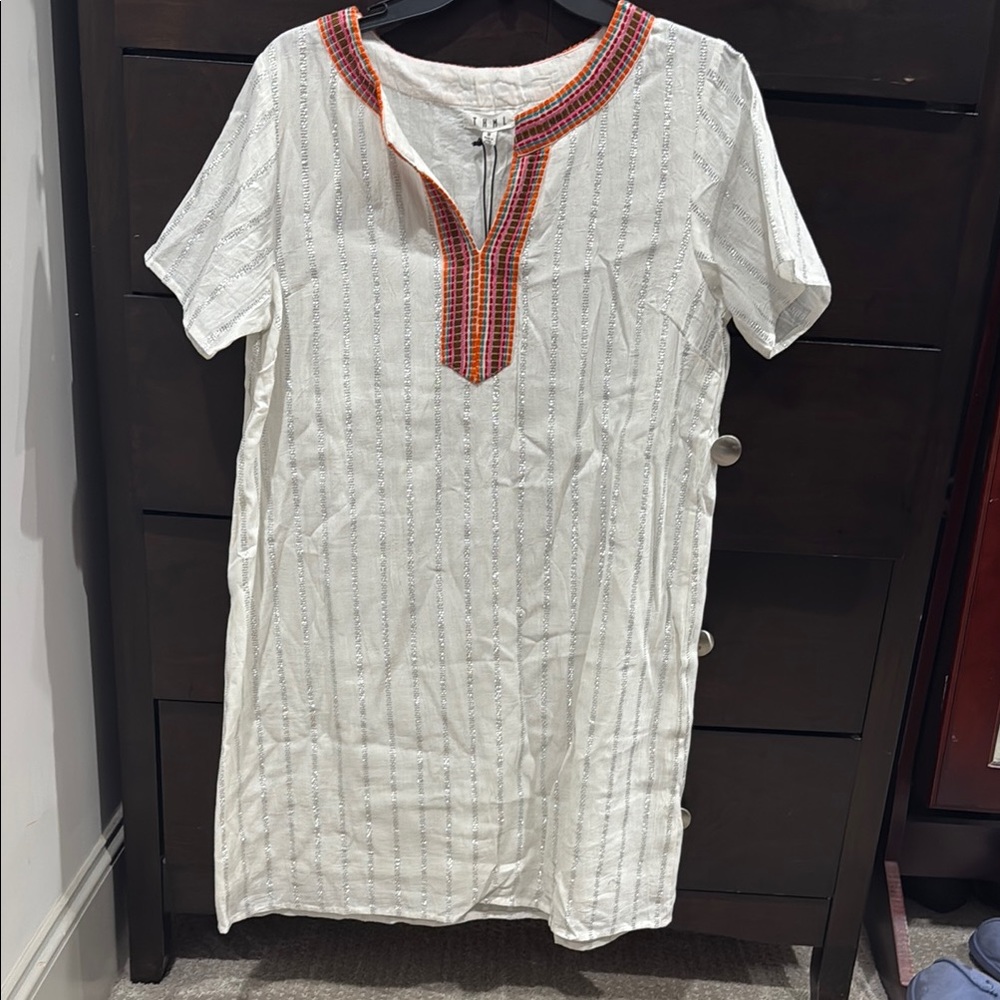 THML White Short Sleeve Dress with V-Neck